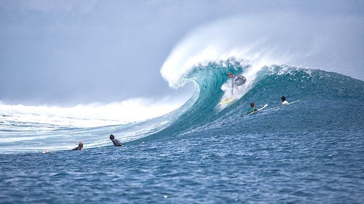 ROIS DU SURF – Kelly Slater et Kauli Vaast au Quiksilver Festival